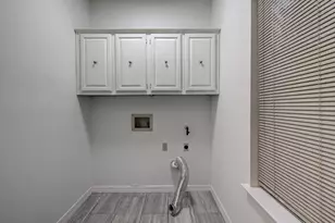 208 Oak Ridge Dr, Pflugerville, TX 78660 - Photo 13