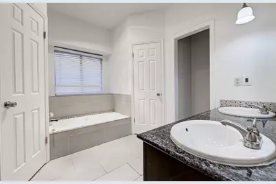 208 Oak Ridge Drive, Pflugerville, TX 78660 - Photo 15