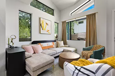 408 W Odell Street #2, Austin, TX 78752 - Photo 3