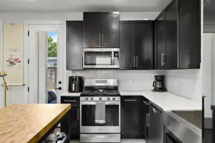 408 W Odell St, Austin, TX 78752 - Photo 7