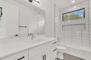 408 W Odell St, Austin, TX 78752 - Photo 21