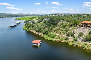 335 Harbor Dr, Spicewood, TX 78669 - Photo 13