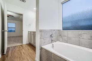 414 Bluejack Wy, Hutto, TX 78634 - Photo 13