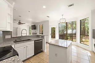 131 Molokini Dr, Bastrop, TX 78602 - Photo 9