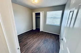 4901 Merritt Cir, Austin, TX 78744 - Photo 17