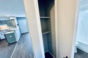 4901 Merritt Cir, Austin, TX 78744 - Photo 15