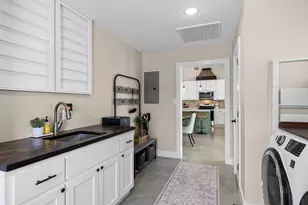 2002 County Rd 1154, Lampasas, TX 76550 - Photo 15