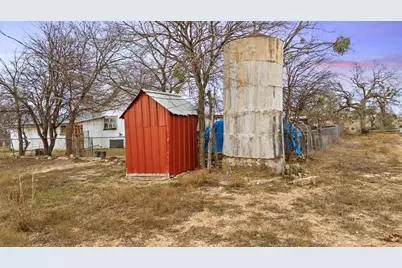 1274 County Road 2806, Lampasas, TX 76550 - Photo 33