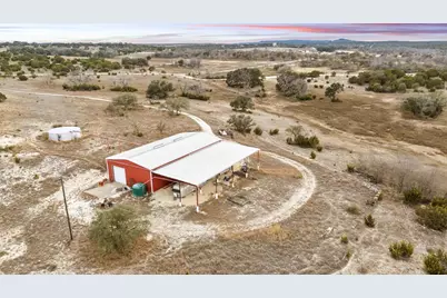 1274 County Road 2806, Lampasas, TX 76550 - Photo 31