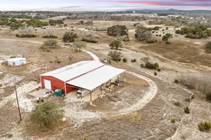 1274 County Road 2806, Lampasas, TX 76550 - Photo 31