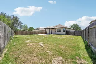 323 Quarry Ln, Liberty Hill, TX 78642 - Photo 15