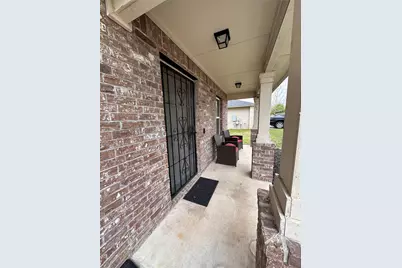 207 Liard River Road, Hutto, TX 78634 - Photo 3