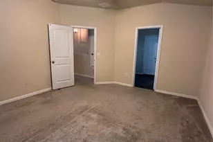 207 Liard River Rd, Hutto, TX 78634 - Photo 17