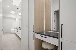 2215 S 3rd St, Austin, TX 78704 - Photo 23