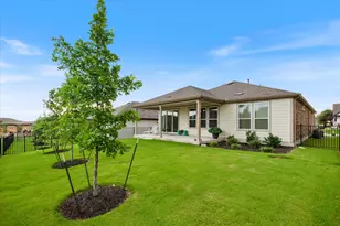 210 Bellows St, Georgetown, TX 78633 - Photo 23