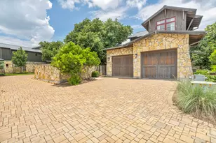19404 Bold Venture Dr, Spicewood, TX 78669 - Photo 5