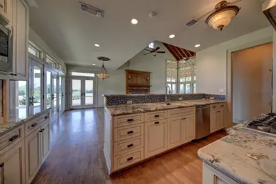 7157 Fm 1697, Carmine, TX 78932 - Photo 13