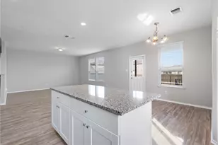 113 Kildeer Pass, Jarrell, TX 76537 - Photo 9