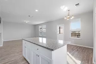 113 Kildeer Pass, Jarrell, TX 76537 - Photo 9