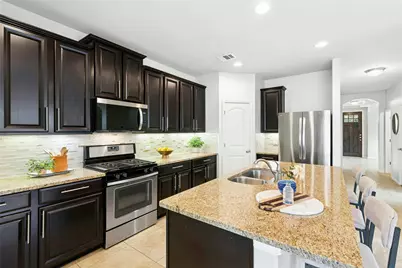 390 Fletcher Bend, Buda, TX 78610 - Photo 3