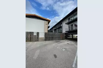 2404 Longview Street #204, Austin, TX 78705 - Photo 9