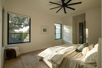 907 Karen, Austin, TX 78757 - Photo 13