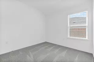 204 Crumpton Wy, Hutto, TX 78634 - Photo 13