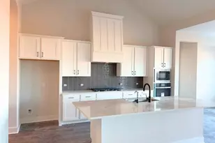 228 Slater Ct, Liberty Hill, TX 78642 - Photo 3