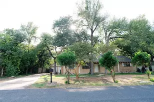 13002 Cedarhurst Cir, Austin, TX 78729 - Photo 3