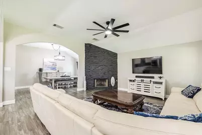 18716 Alnwick Castle Drive, Pflugerville, TX 78660 - Photo 11