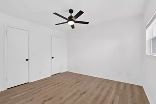 923 E 41st St, Austin, TX 78751 - Photo 13