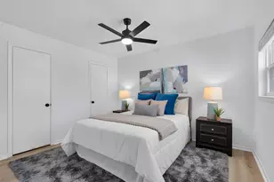 923 E 41st St, Austin, TX 78751 - Photo 17
