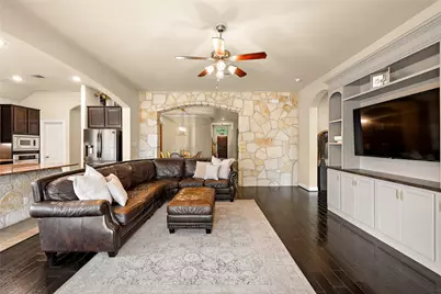 1008 N Ash Cove, Hutto, TX 78634 - Photo 15