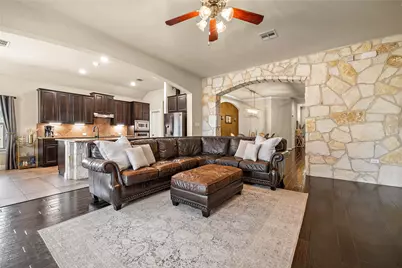 1008 N Ash Cove, Hutto, TX 78634 - Photo 17