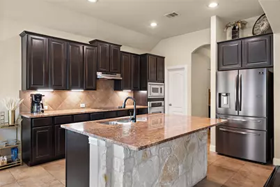 1008 N Ash Cove, Hutto, TX 78634 - Photo 9
