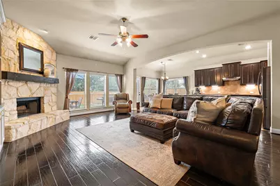 1008 N Ash Cove, Hutto, TX 78634 - Photo 17