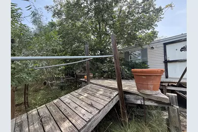 200 Reata Ranch Road, Lockhart, TX 78644 - Photo 5