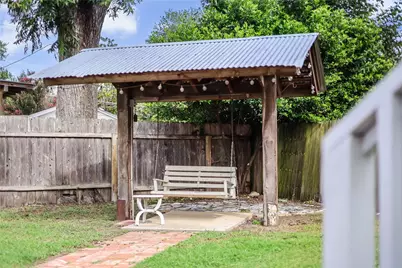 1105 Farm Street, Bastrop, TX 78602 - Photo 37