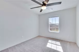 18512 Quiet Range Dr, Elgin, TX 78621 - Photo 19