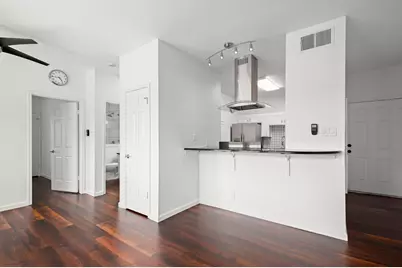 2414 Longview Street #307, Austin, TX 78705 - Photo 3