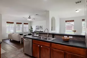 12101 Timber Heights Dr, Austin, TX 78754 - Photo 11
