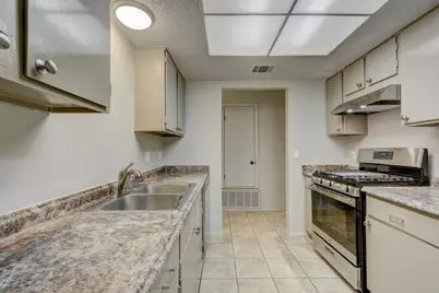 202 Cloudview Drive, Austin, TX 78745 - Photo 7