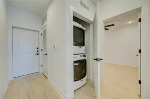 100 W Mockingbird Ln, Austin, TX 78745 - Photo 9