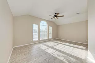 2351 Wright Cir, Round Rock, TX 78664 - Photo 3