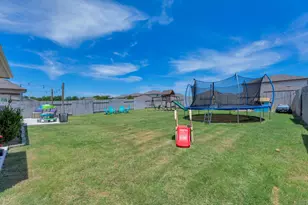 200 Waterway Ave, Hutto, TX 78634 - Photo 17