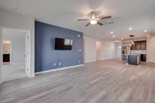 200 Waterway Ave, Hutto, TX 78634 - Photo 9