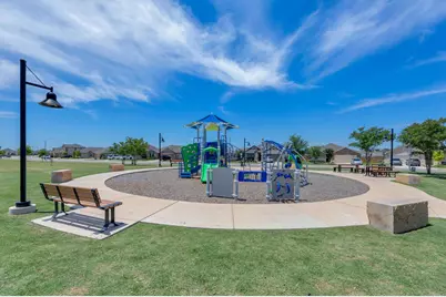 200 Waterway Avenue, Hutto, TX 78634 - Photo 21