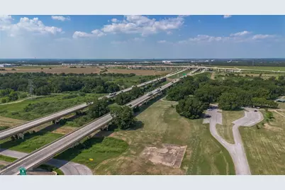 5017 Hazelnut Lane, Del Valle, TX 78617 - Photo 9