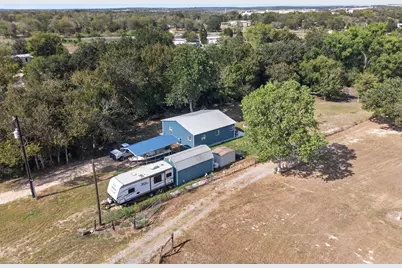 224 Old Coach Lane, Elgin, TX 78621 - Photo 37