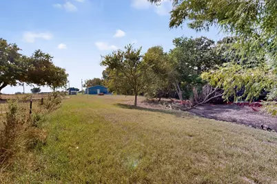 224 Old Coach Lane, Elgin, TX 78621 - Photo 35